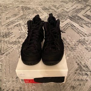 Men black suede foamposite SOLD